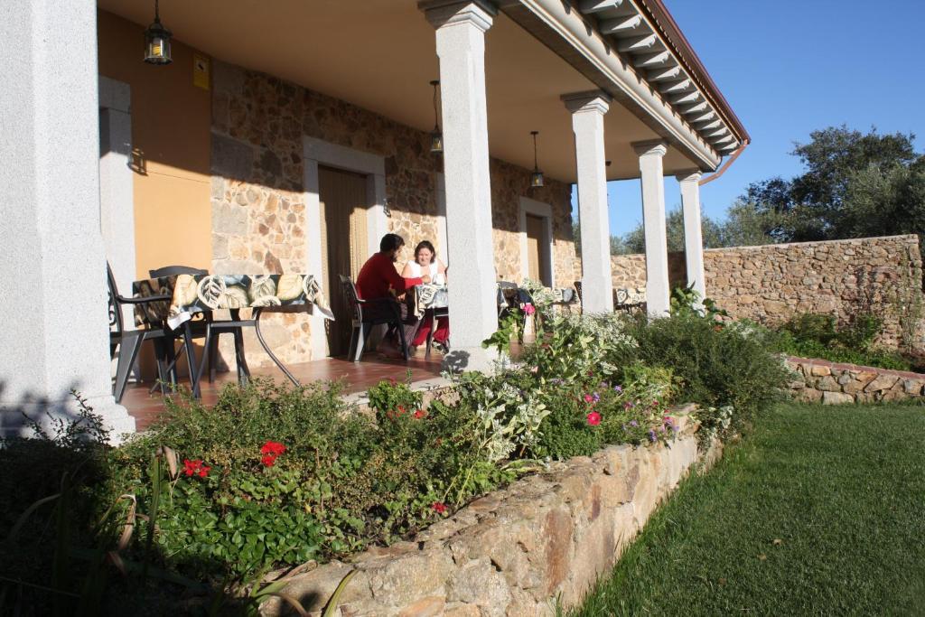 Apartamentos El Jardin Del Poeta Guijo de Granadilla Room photo